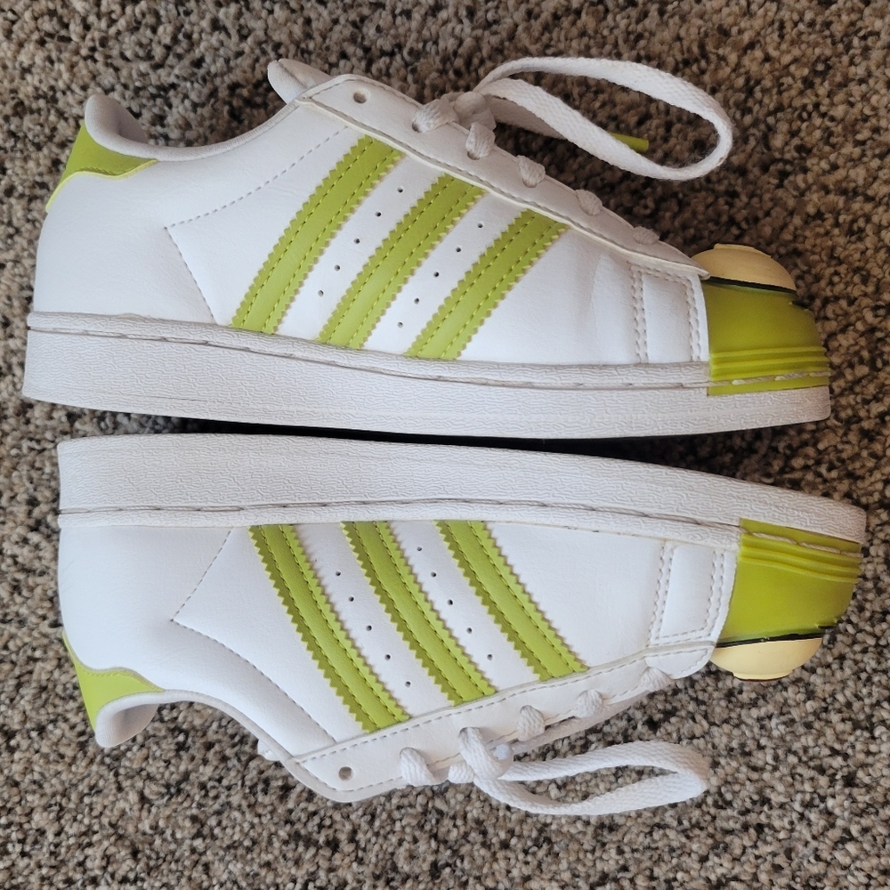 adidas Kids White and Lime Green Cartoon Sneakers - Picture 5 of 13